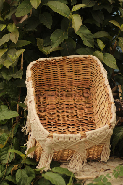 Square basket with macrame CHO